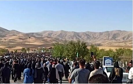 مراسم خاکسپاری مهسا امینی برگزار شد