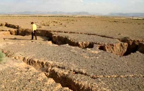 احتمال تخریب برخی ابنیه تاریخی بدلیل فرونشست