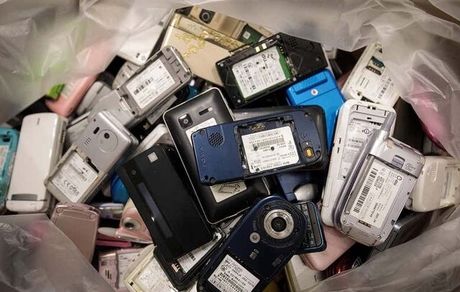 
بازیافت باتری تلفن همراه با استفاده از دی‌اکسید کربن
