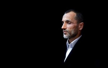 حمید بقایی تصادف کرد/ عکس ماشین له شده مشاور احمدی نژاد