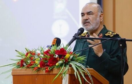 اخطار فرمانده کل سپاه به آمریکایی‌ها