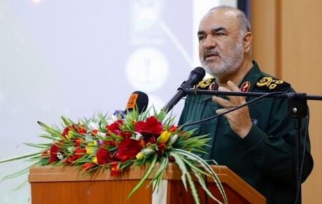 اخطار فرمانده کل سپاه به آمریکایی‌ها