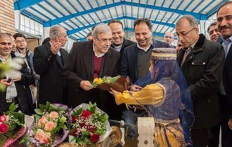  مدیرعامل منطقه آزاد کیش برکنار شد/ انتصاب سرپرست توسط مشاور روحانی