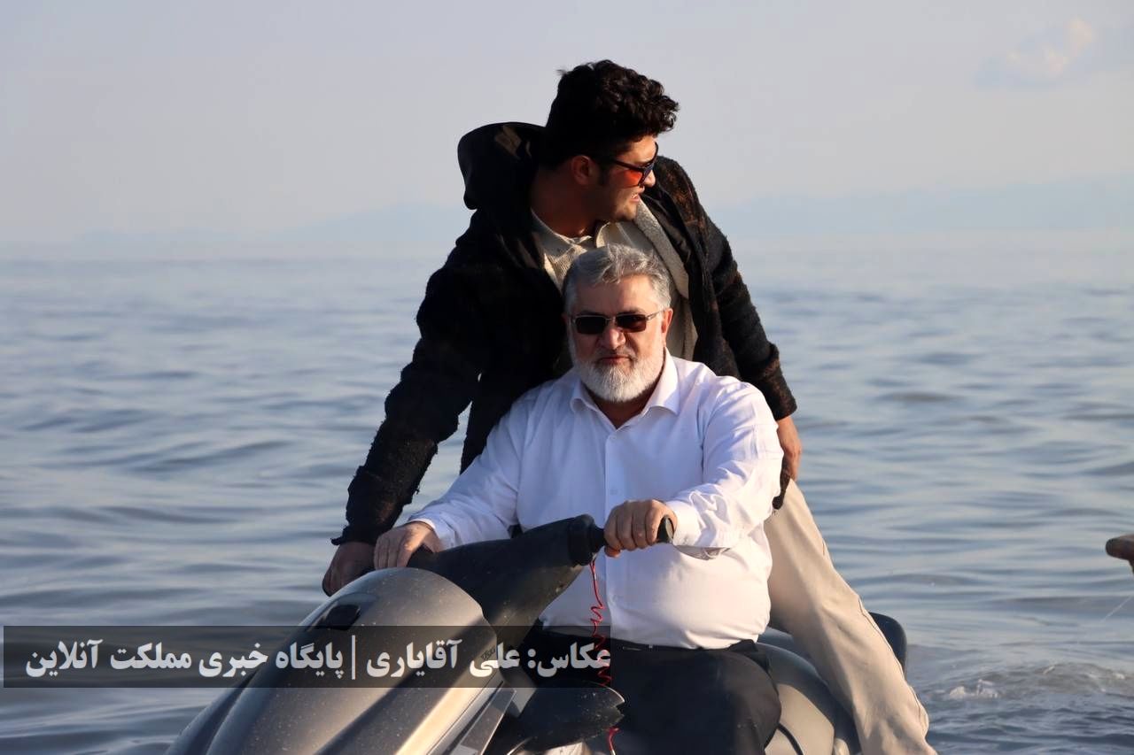  جشنواره فرهنگی، ورزشی و تفریحی دریاچه ارومیه با استقبال ۱۵ کیلومتری برگزار شد 