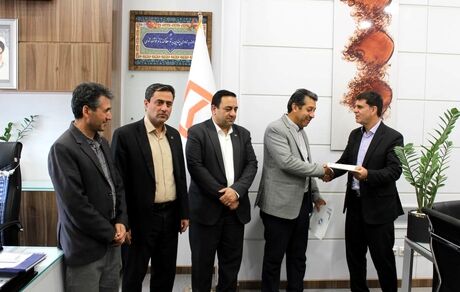 تقدیر بنیاد مسکن یزد از همکاری بانک مسکن در بهسازی و نوسازی واحدهای روستایی / نقش‌آفرینی بانک مسکن با نگاه اجتماعی