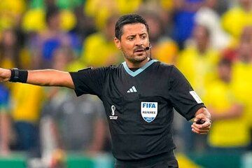 فدراسیون فوتبال استرالیا از علیرضا فغانی حمایت کرد