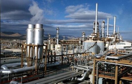 اضافه شدن ۲ میلیارد لیتر به ظرفیت تولید بنزین کشور با احداث پالایشگاه قشم