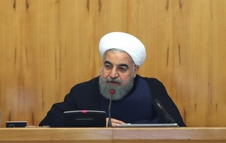 روحانی: تقویت شبکه ملی اطلاعات به‌معنای قطع اینترنت خارجی نیست/هیچ چیزی از مردم مخفی نماند