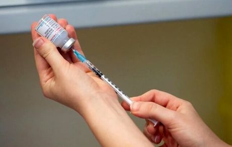 هنوز افراد زیادی نوبت یادآور واکسن کرونا را تزریق نکرده‌اند