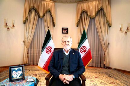 رئیس جمهور: مردم می‌فهمند که ما واقعاً‌ دلمان می‌خواهد خدمت کنیم / برای معیشت جامعه برنامه بیست بندی داریم