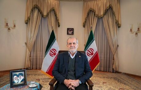رئیس جمهور: مردم می‌فهمند که ما واقعاً‌ دلمان می‌خواهد خدمت کنیم / برای معیشت جامعه برنامه بیست بندی داریم