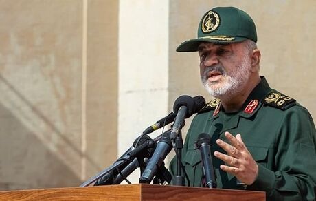  سرلشکر سلامی: بسیج با تمام قوت برای مقابله با کرونا وارد شود/ قرارگاه‌های مقابله با کرونا در همه استان‌ها تشکیل شود