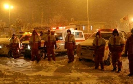 امدادرسانی به ۱۸۶ گرفتار کولاک در آذربایجان غربی