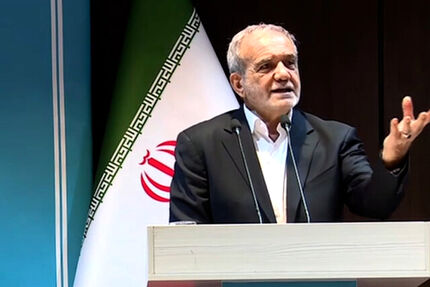 رئیس جمهور:  باور دارم که اگر مردم پای کار بیایند می‌توانیم مشکلات را حل کنیم / اهل وعده دادن نیستم