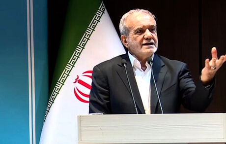 رئیس جمهور:  باور دارم که اگر مردم پای کار بیایند می‌توانیم مشکلات را حل کنیم / اهل وعده دادن نیستم