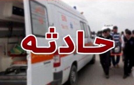 مصدومیت ۱۱ نفر بر اثر برخورد مینی بوس و تریلی در انزلی