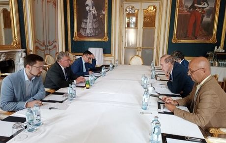 اولیانوف: به نظر می‌رسد در حال پیشرفت هستیم