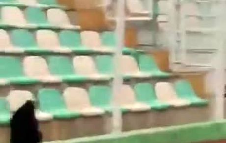 ضرب و شتم داور در لیگ دسته یک فوتبال