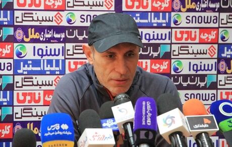 گل‌محمدی: حاضرم تیم را فردا به برانکو بدهم