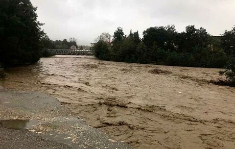 مسدود شدن جاده ارتباطی ۲ روستای «چروک و یاساقلق» در استان گلستان بدلیل بارش شدید