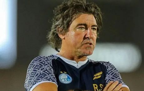 ساپینتو، سرمربی استقلال ماند