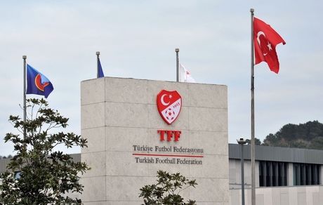 ادامه  بازداشت گسترده بازیکنان و مدیران لیگ برتر فوتبال ترکیه به اتهام قمار و شرط‌بندی

