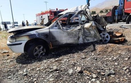 ۱۷ مصدوم در پی برخورد "ون" و "سمند" در مشهد