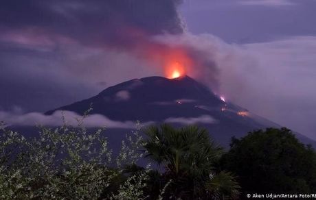 ۱۳ کشته بدلیل فوران آتشفشان در اندونزی
