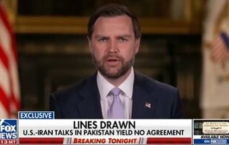 معاون ترامپ: اقدامات ایران در مذاکره رضایت ما را جلب نکرد / توپ در زمین تهران است