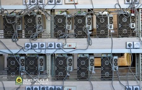 کشف ۴ مزرعه استخراج غیرمجاز ارز دیجیتال در رفسنجان / دو باند سرقت تبعه خارجی دستگیر شدند