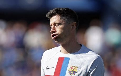 بارسلونا دوباره متوقف شد