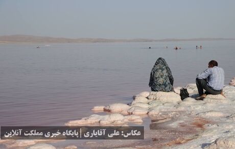 روزهای غمناک و کم آب دریاچه ارومیه
