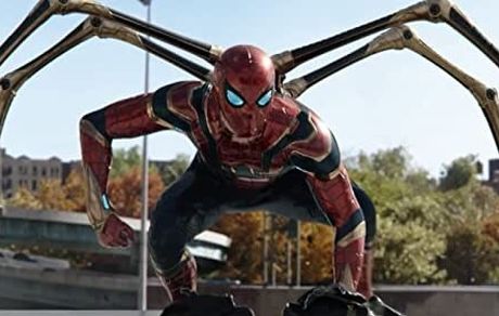 «مرد عنکبوتی» در آستانه میلیاردی شدن