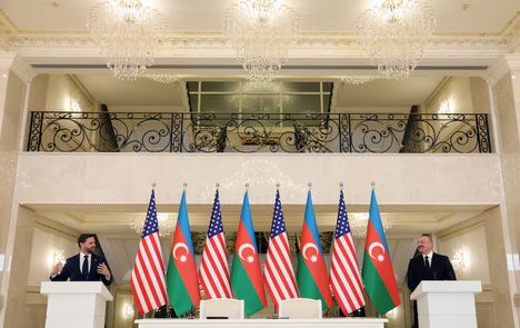 معاون ترامپ و الهام علی‌اف، منشور همکاری راهبردی آمریکا و جمهوری آذربایجان امضا کردند