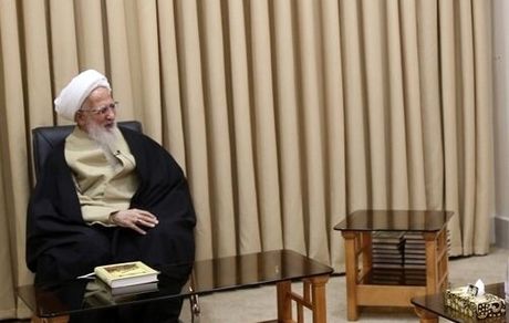 دست متجاوزان از ذخایر بانک مرکزی کوتاه شود