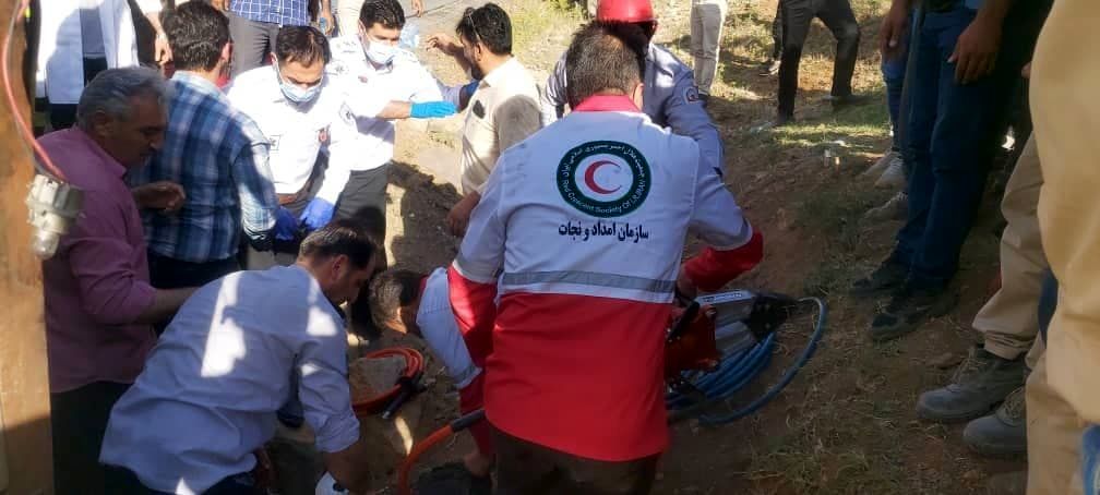 تصاویر حادثه واژگونی اتوبوس خبرنگاران