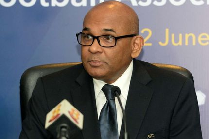 لغو بازی سپاهان و الاتحاد با تصمیم ناظر بازی بود