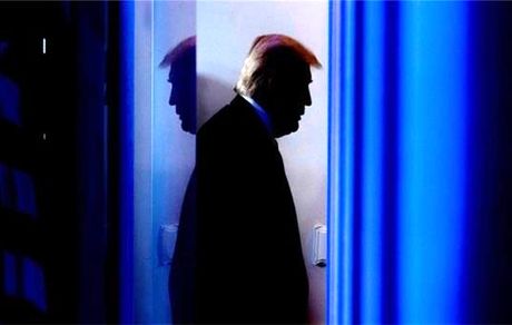 دیلی بیست: ترامپ نگران است تا پایان عمر با پرونده‌های قضایی درگیر باشد