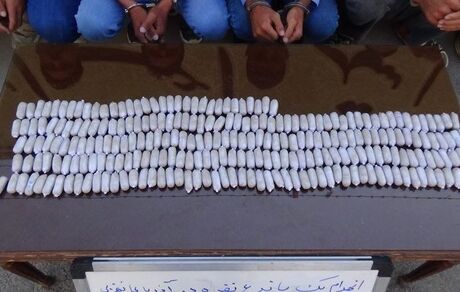 کشف ۲ کیلو هروئین از محل عجیب جاسازی شده اعضای یک باند قاچاق موادمخدر