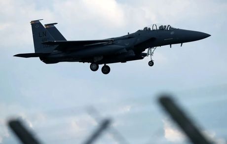 جزئیاتی جدید از سرنگونی جنگنده آمریکایی در ایران / ادعای آمریکا بر خروج یک خلبان