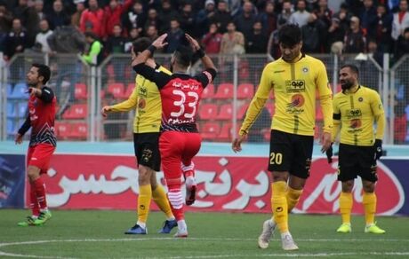 سپاهان صدر جدول را تقدیم استقلال کرد