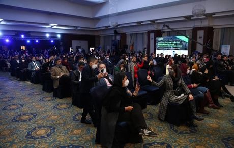 صحنۀ جدید کسب و کار بازیگران جدید می‌خواهد