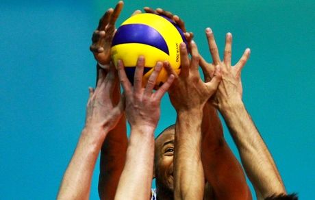 لیگ برتر والیبال: یکه تازی فولاد سیرجان در روز چهارمین شکست متوالی شهرداری ارومیه