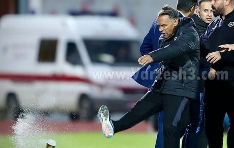 سرمربی سپاهان استعفا کرد