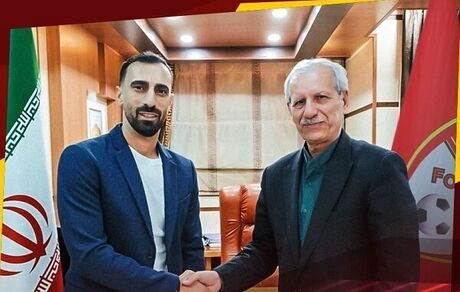 مهاجم سال‌های دور استقلال به فولاد پیوست