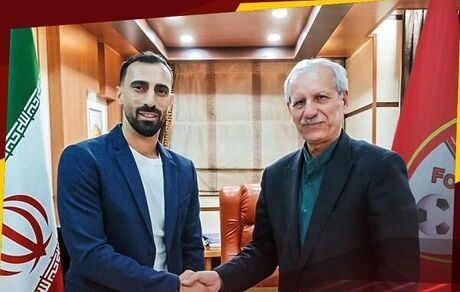 مهاجم سال‌های دور استقلال به فولاد پیوست