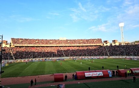 تراکتور چهار گام تا قهرمانی لیگ برتر فوتبال / ملوان در تبریز حرفی برای گفتن نداشت