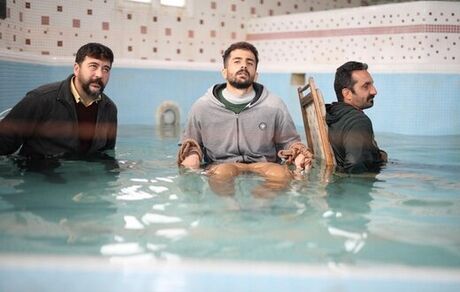 گریم امیرحسین صدیق در نقش یک مامور امنیتی در «کتونی زرنگی»