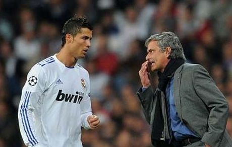  بمب خبری؛ تماس مورینیو با رونالدو برای حضور در آ.اس‌رم