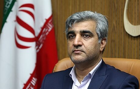 سالاری: دفترچه های درمانی کاغذی تا پایان مهرماه جمع می‌شوند
